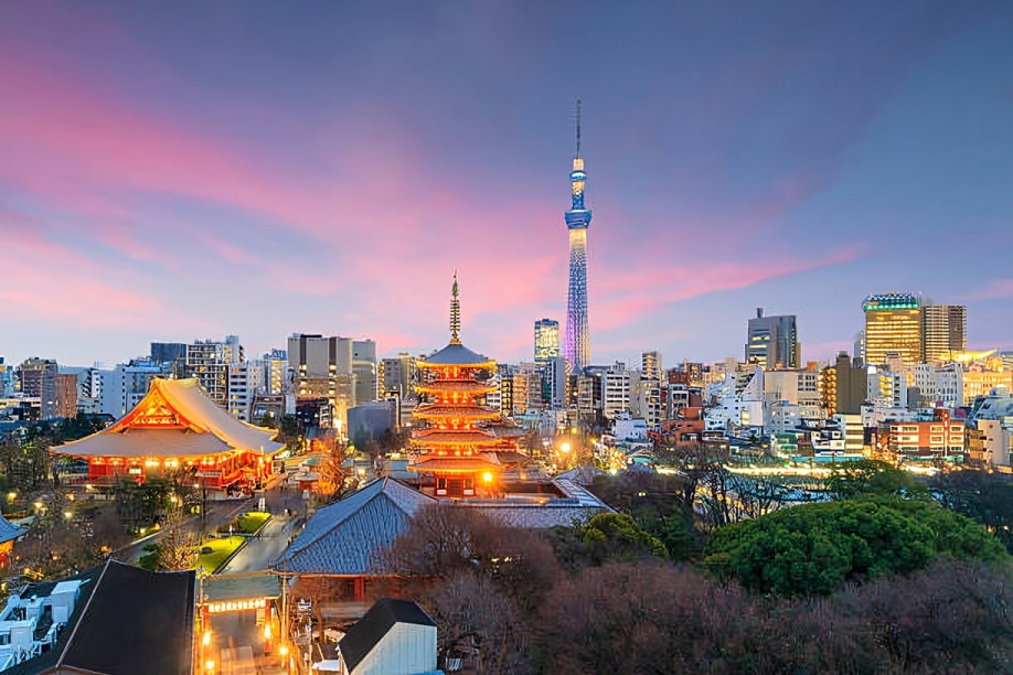 Scenic view of Mount Fuji, Tokyo skyline, Kyoto’s traditional streets, and Hiroshima’s iconic landmarks, capturing the essence of a magical Japan tour.